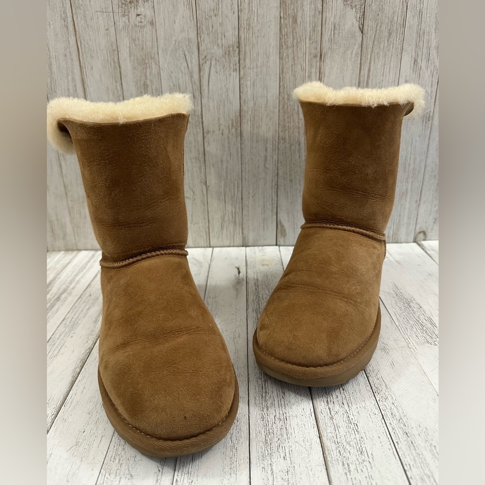 UGG Bailey Bow II Boot Sz 7